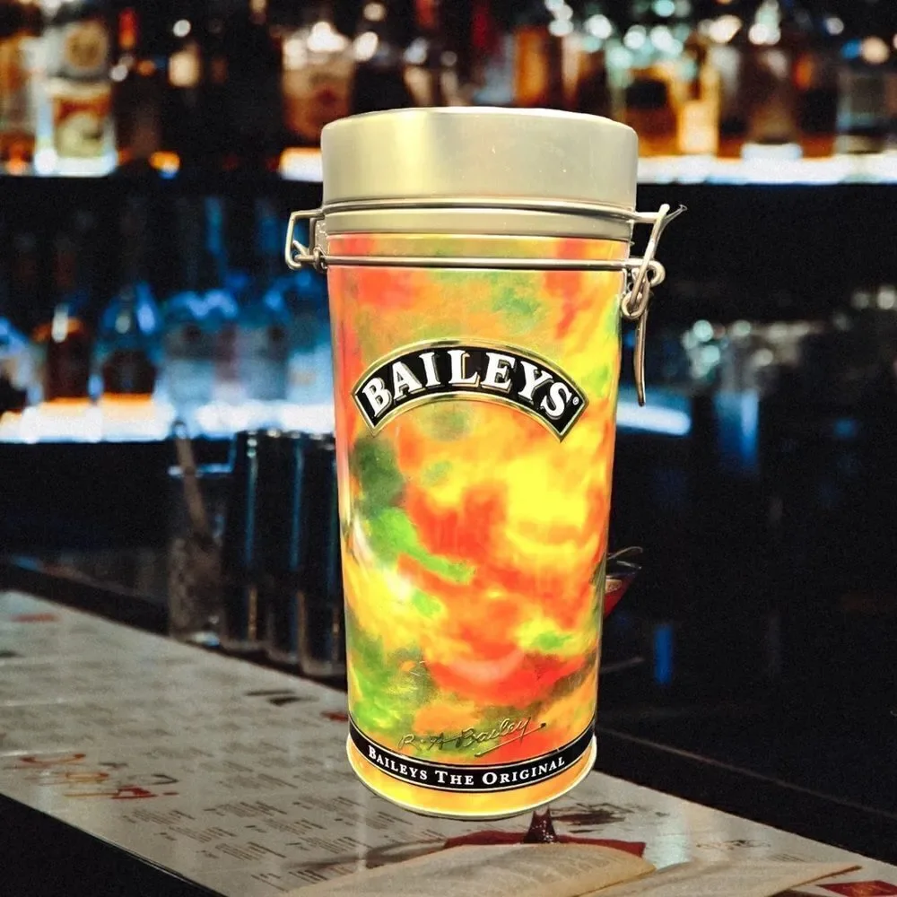 Bailey’s l 1994 Edition l Latched Canister l Collectable l Home, Bar Decor